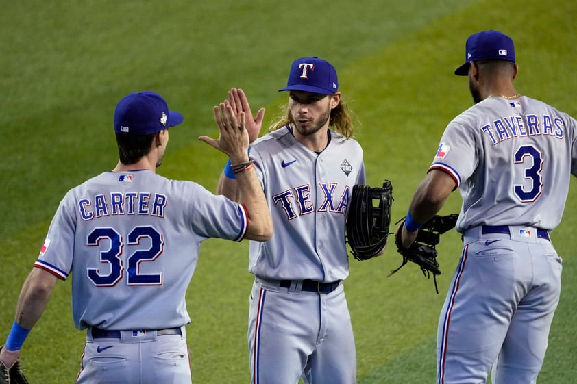 Rangers de Texas acarician el campeonato en la noche de Halloween