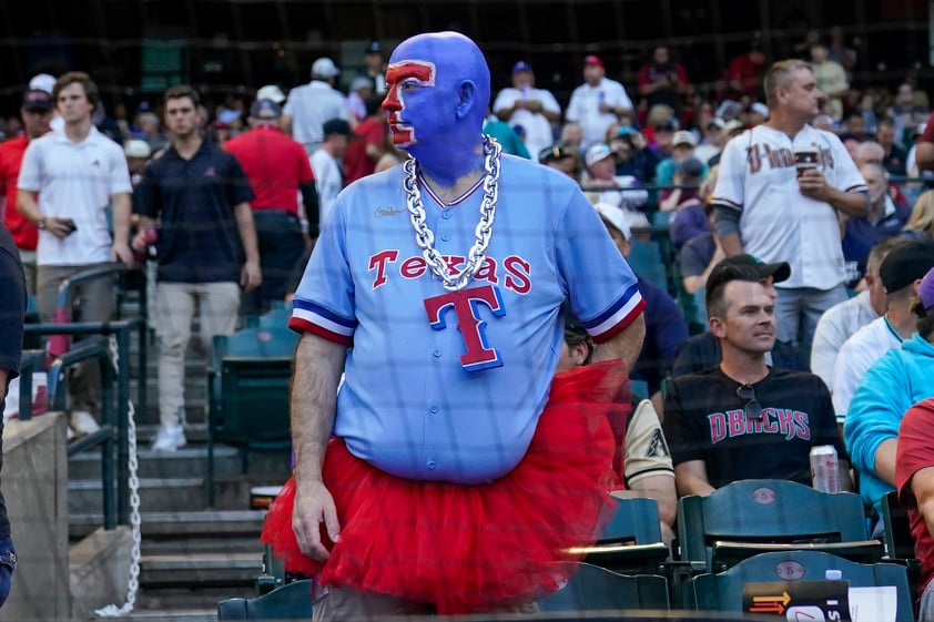 Rangers de Texas acarician el campeonato en la noche de Halloween