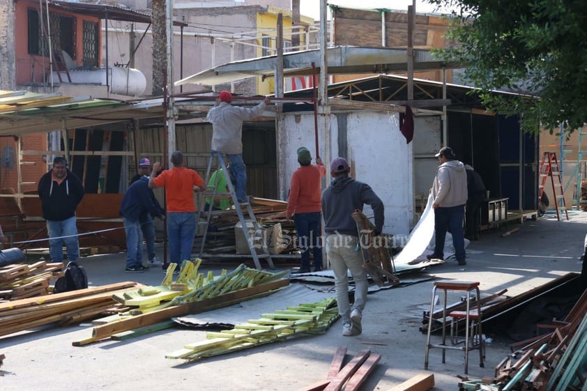 Instalación de Mercadito Navideño