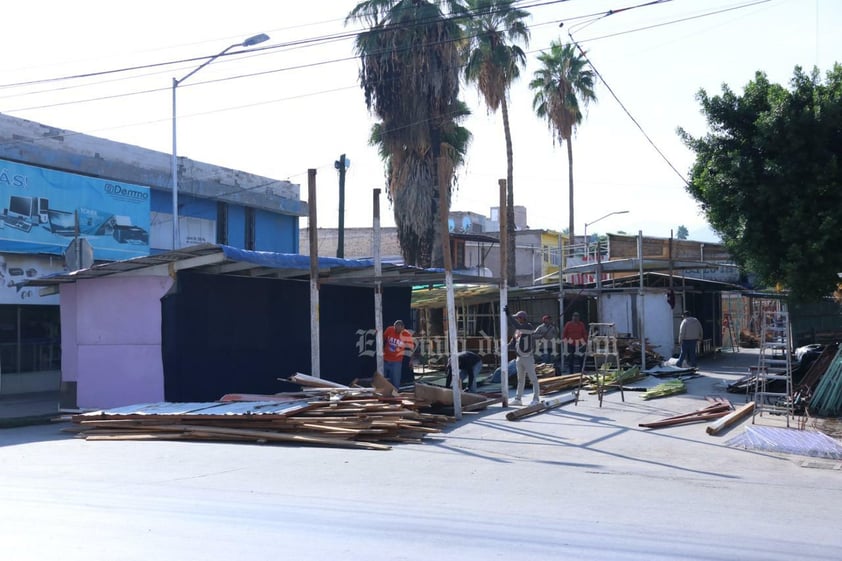 Instalación de Mercadito Navideño