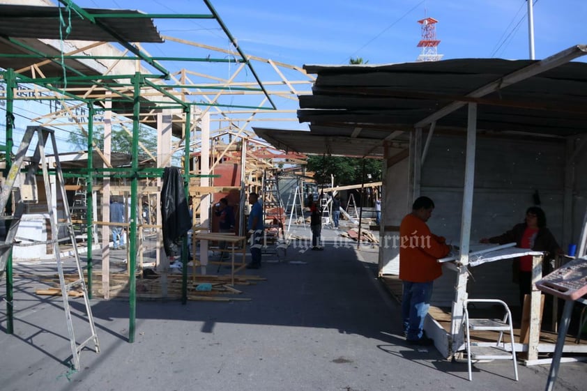 Instalación de Mercadito Navideño