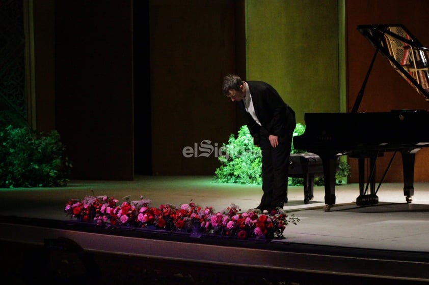 Francés protagoniza en Festival de Piano del TIM