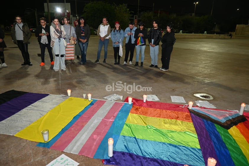 Se unen activistas y miembros LGBTI de La Laguna a Velada tras la muerte de magistrade Ociel Baena