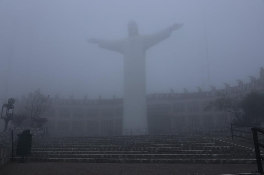 Neblina sorprende a laguneros