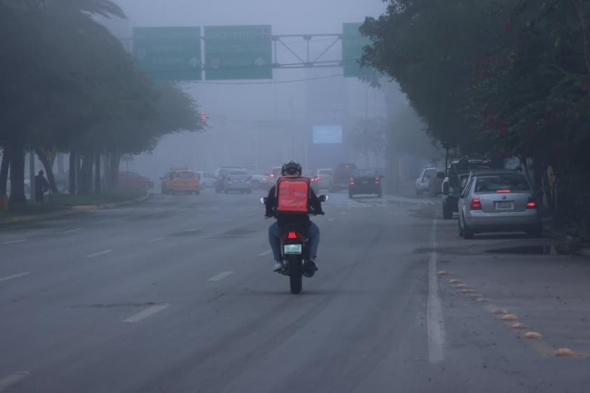 Neblina sorprende a laguneros