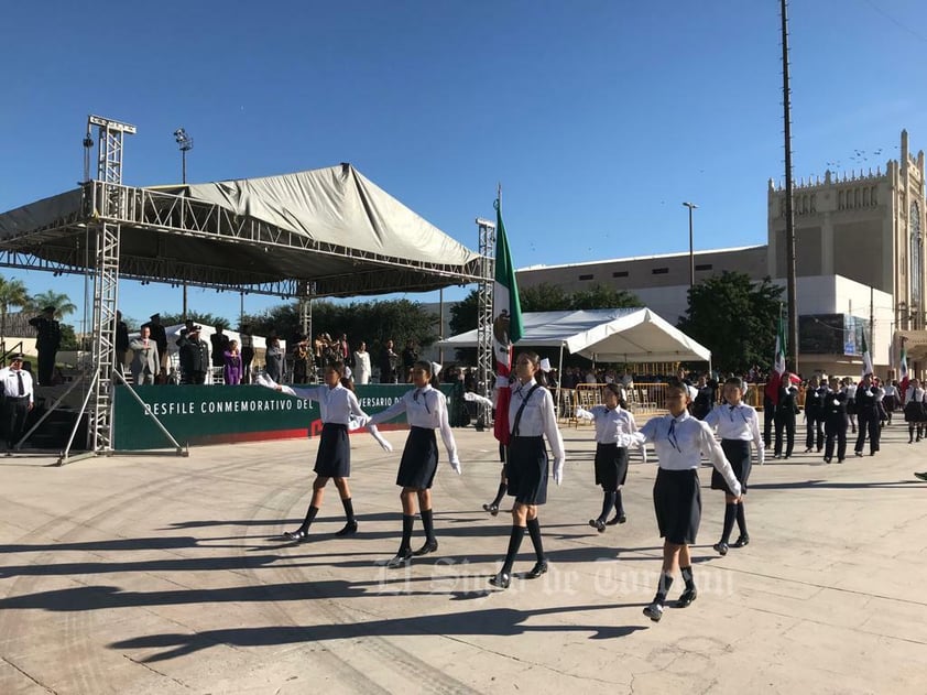 Desfile en conmemoración de la Revolución Mexicana en Torreón