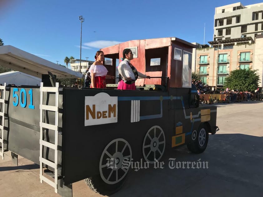 Desfile en conmemoración de la Revolución Mexicana en Torreón