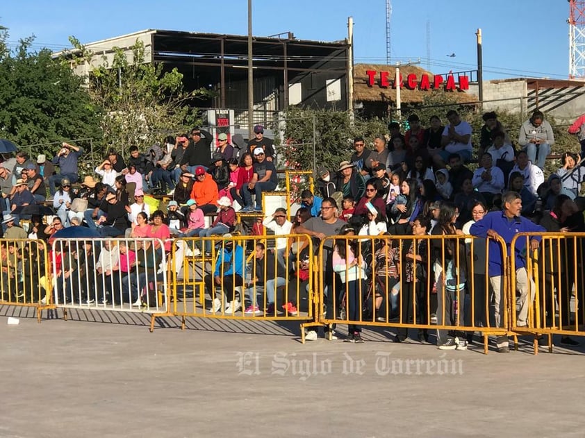 Desfile en conmemoración de la Revolución Mexicana en Torreón