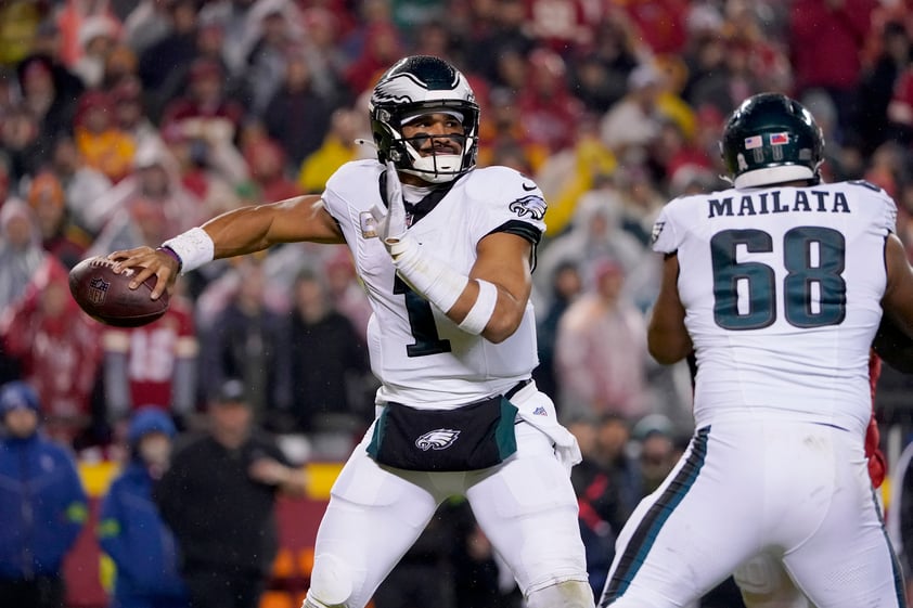 Eagles vence a Chiefs y se confirma como el mejor de NFL hasta la semana 11