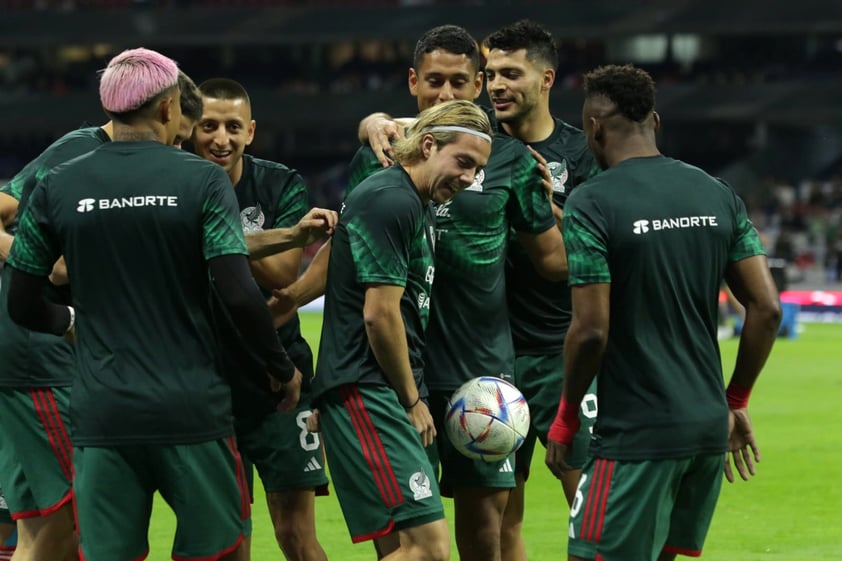 EUM20231121DEP04.JPG 
CIUDAD DE MÉXICO. Soccer/Futbol-Selección Mexicana.- 21 de noviembre de 2023. Aspectos del calentamiento de la Selección mexicana previo al partido contra Honduras de los cuartos de final de la Concacaf Nations League. Foto: Agencia EL UNIVERSAL/Carlos Mejía/EELG