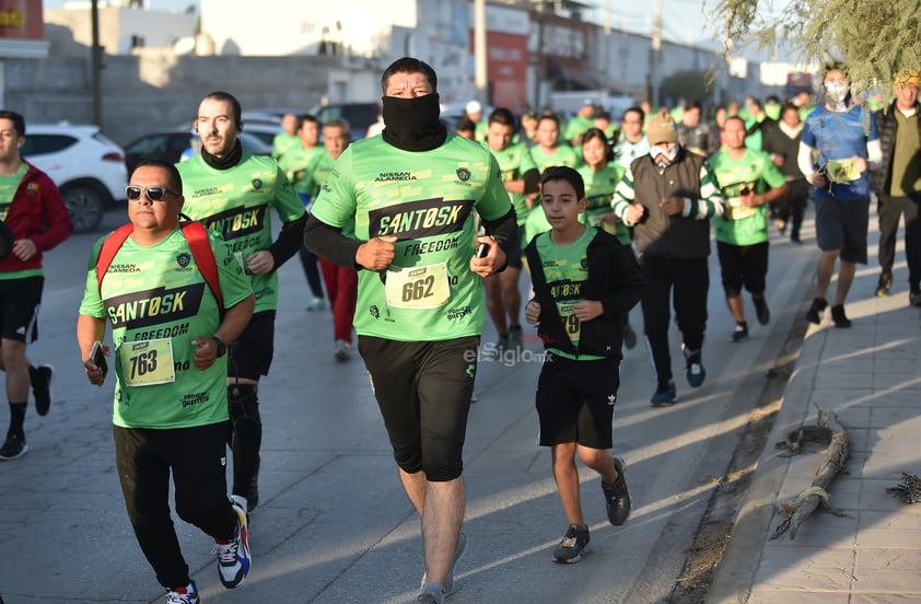 En la distancia de 10 kilómetros, Jared Serrano Rivera y José Contreras ingresaron juntos a la línea de llegada, aunque el triunfo se lo llevó el primero