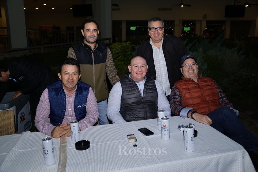 -Juan de Dios Hernández, Enrique Vázquez, Pedro Fernández, Miguel Aguilera y Luis Necochea.