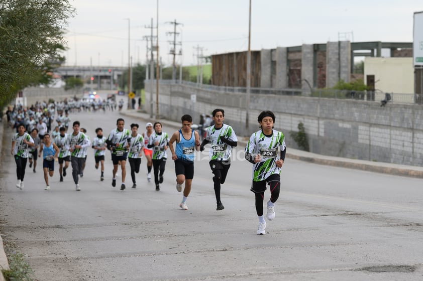 Celebran la 5K Halcones en medio de un gran clima