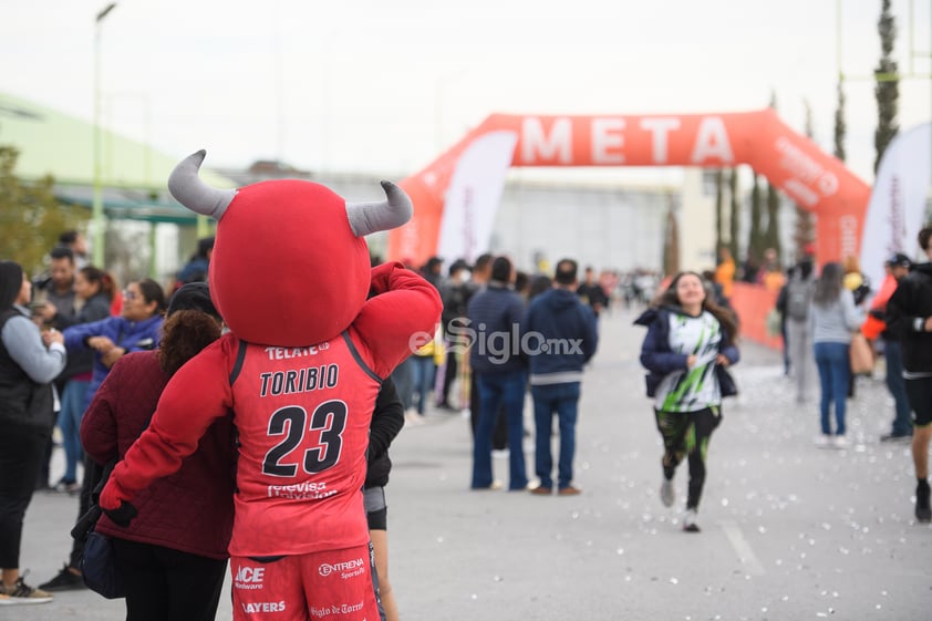 Celebran la 5K Halcones en medio de un gran clima