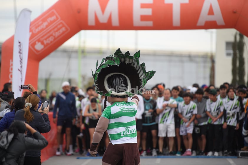 Celebran la 5K Halcones en medio de un gran clima