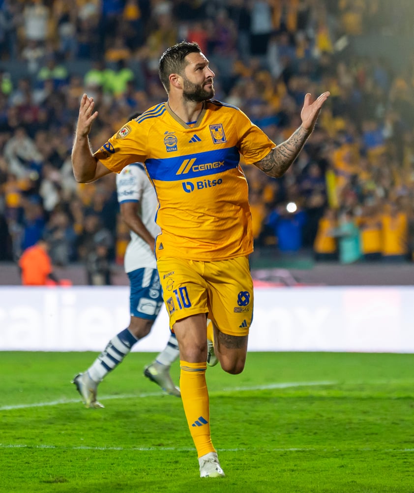 El actual campeón del futbol mexicano no piensa soltar la corona y en el Volcán, con una nueva exhibición histórica firmaron su boleto a las semifinales