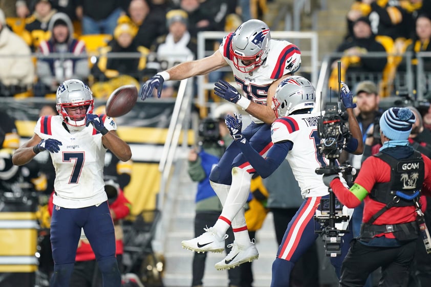 Patriots sorprende y triunfa sobre Steelers