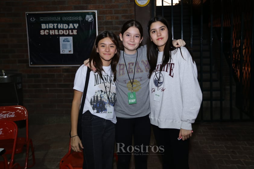 -Victoria Moraila, María Segovia y Amelia Garza.