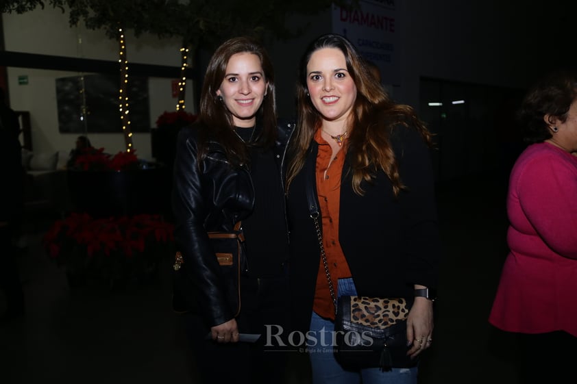 -Karla y Margarita Martínez.