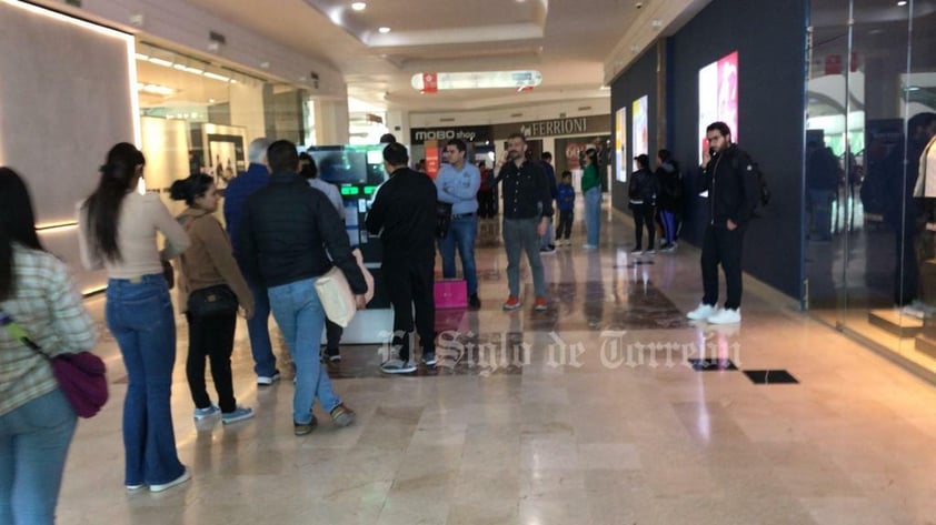 Conato de incendio en el centro comercial Galerías Laguna de Torreón. Fue necesario evacuar a los presentes, pero la situación fue controlada.