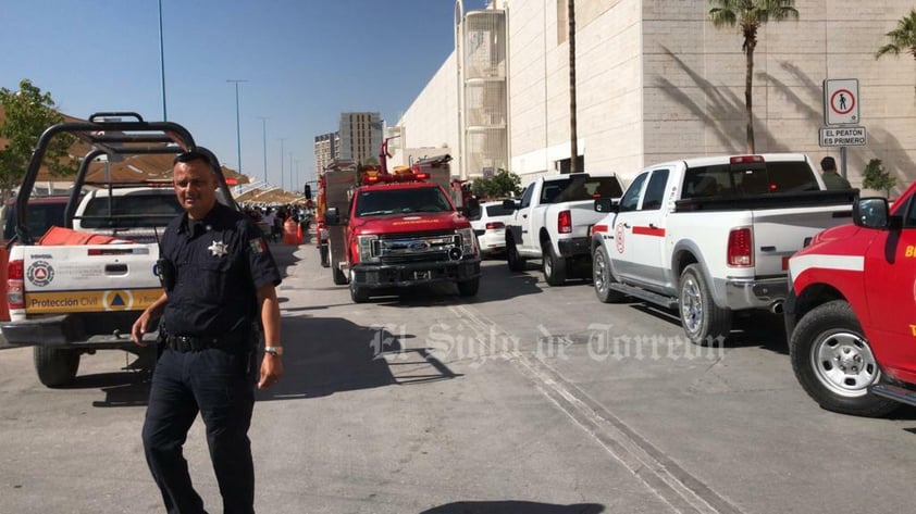 Conato de incendio en el centro comercial Galerías Laguna de Torreón. Fue necesario evacuar a los presentes, pero la situación fue controlada.