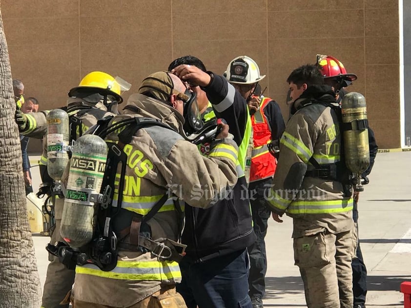 Conato de incendio en el centro comercial Galerías Laguna de Torreón. Fue necesario evacuar a los presentes, pero la situación fue controlada.