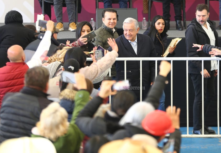 En su visita a la capital de Durango, la primera desde que llegó a la Presidencia de México, Andrés Manuel López Obrador anunció una serie de acciones y apoyos para esta entidad.