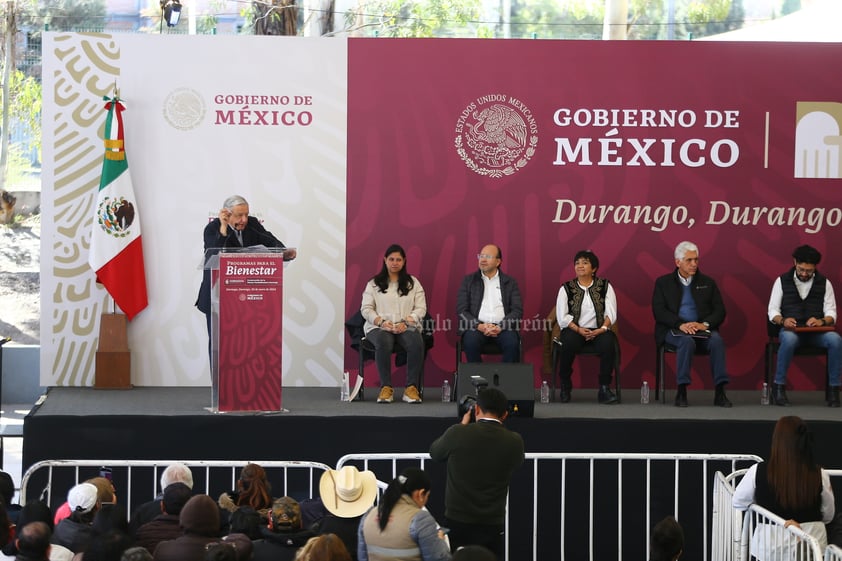 En su visita a la capital de Durango, la primera desde que llegó a la Presidencia de México, Andrés Manuel López Obrador anunció una serie de acciones y apoyos para esta entidad.