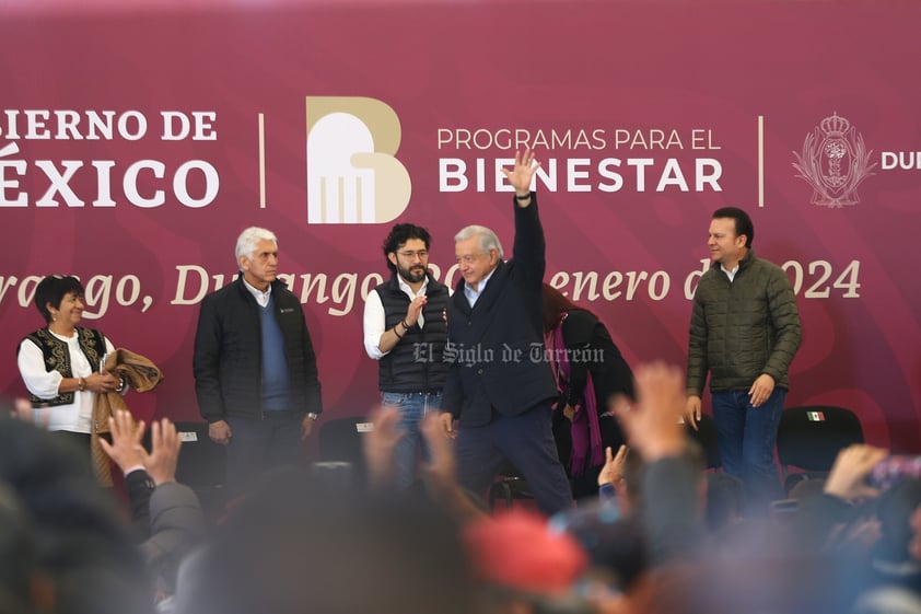 En su visita a la capital de Durango, la primera desde que llegó a la Presidencia de México, Andrés Manuel López Obrador anunció una serie de acciones y apoyos para esta entidad.