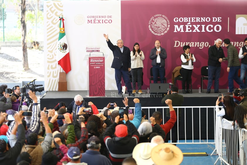 En su visita a la capital de Durango, la primera desde que llegó a la Presidencia de México, Andrés Manuel López Obrador anunció una serie de acciones y apoyos para esta entidad.