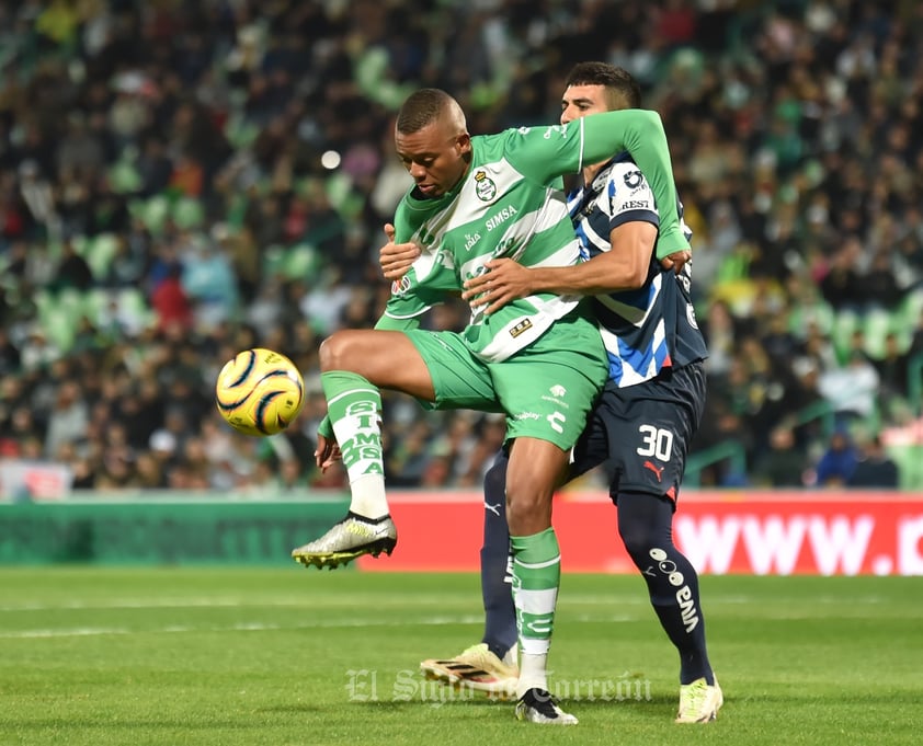 Monterrey vence al Santos Laguna y alcanza al América en el primer lugar del Clausura