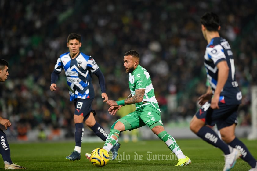 Monterrey vence al Santos Laguna y alcanza al América en el primer lugar del Clausura