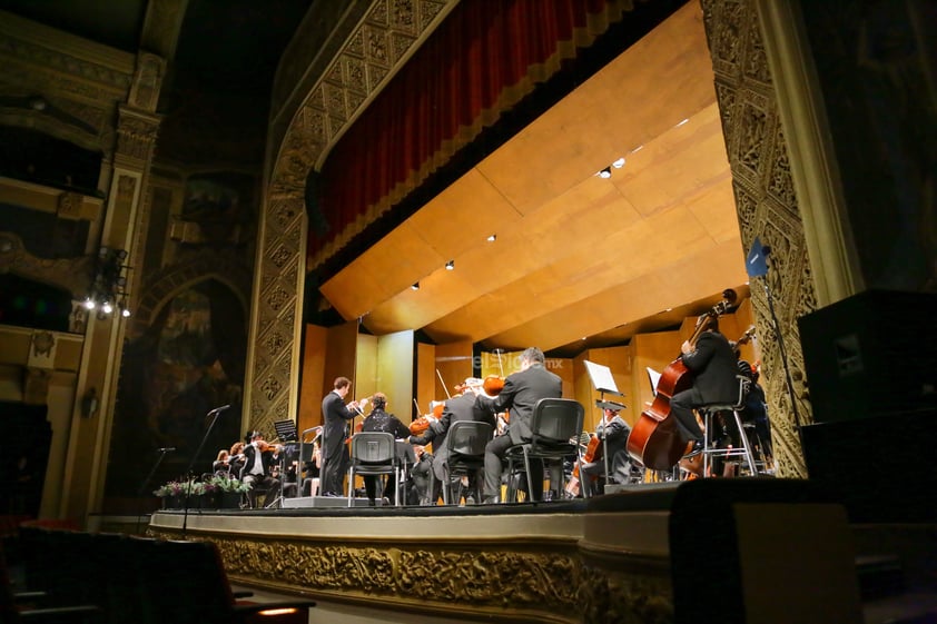 Oboísta interpreta a Strauss con Camerata de Coahuila