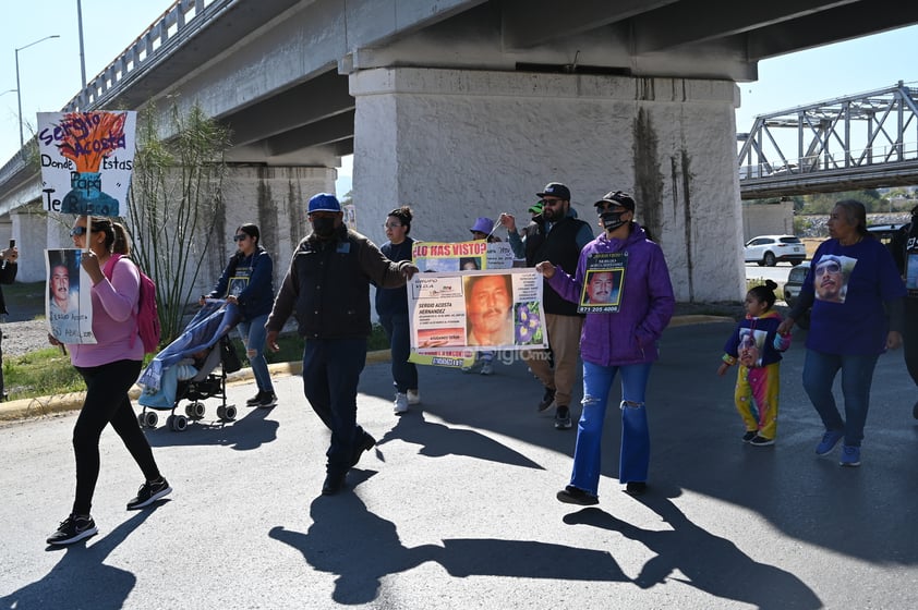 'AMLO, si ya los encontraste, ¿a quién se los entregaste?', dicen familias de desaparecidos