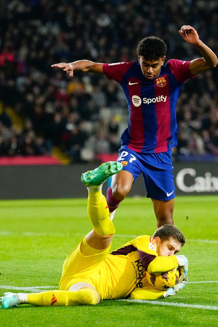 Barcelona vence al Osasuna