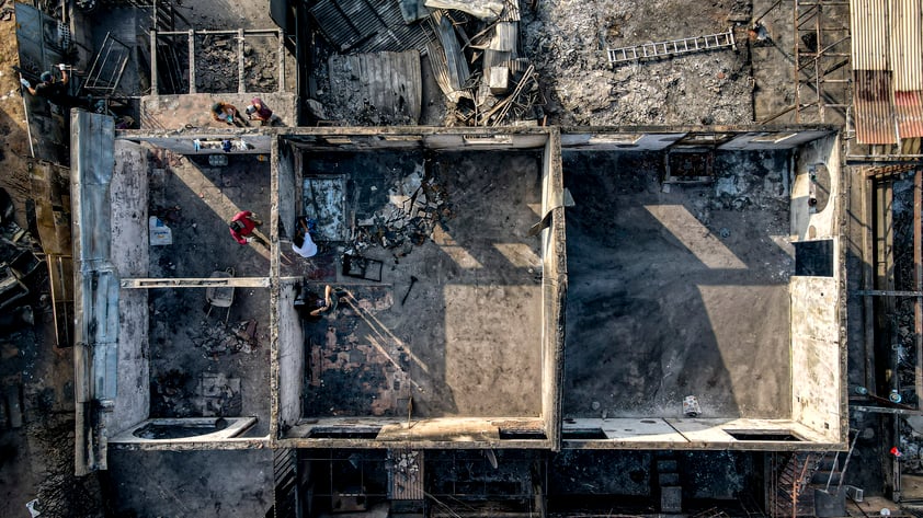 Muertos por incendios en Chile superan el centenar