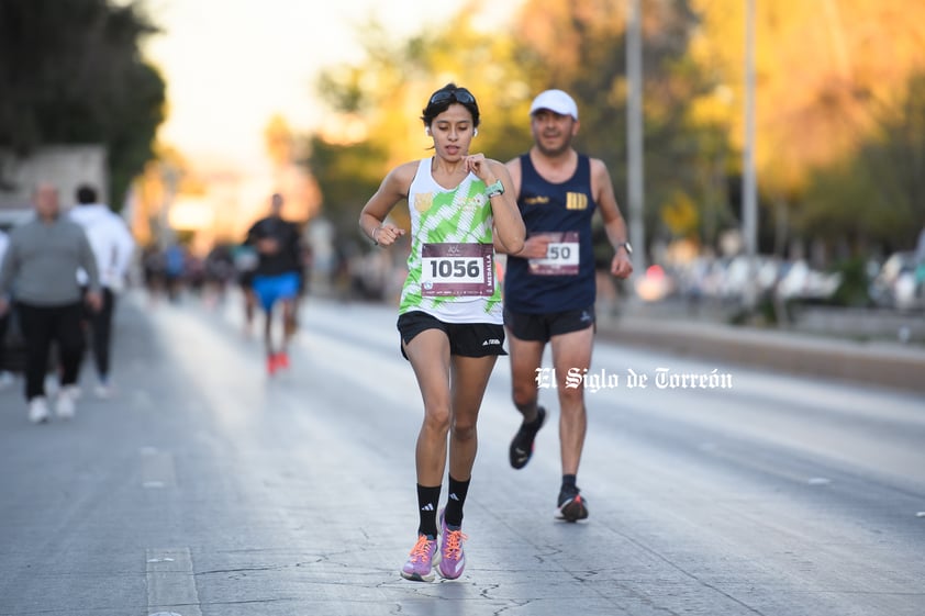 Kenia de Leon, Bengalas