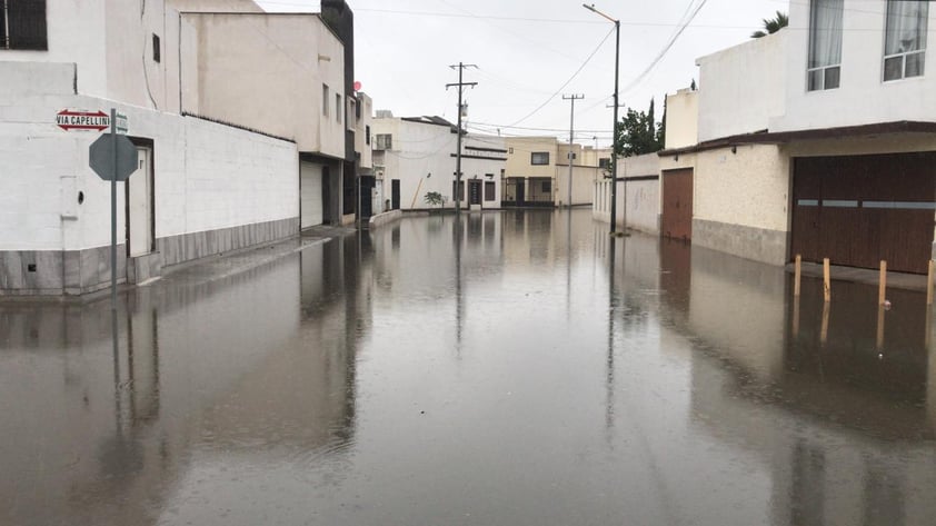 Lluvias dejan inundaciones en varios puntos de Torreón