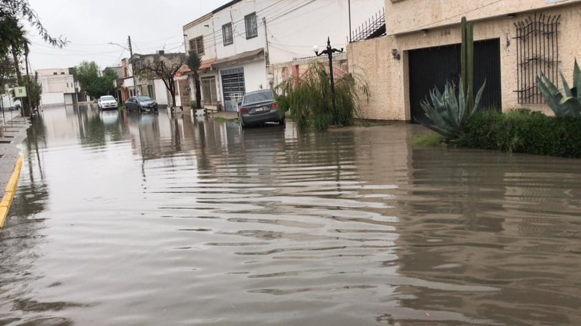 Lluvias dejan inundaciones en varios puntos de Torreón