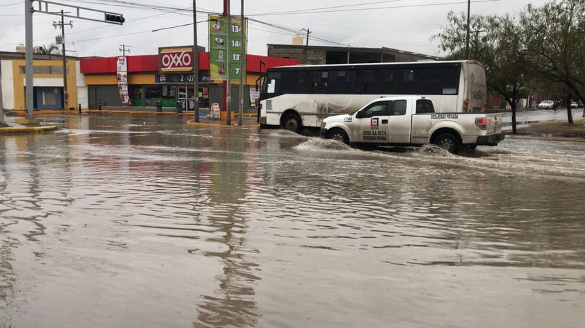 Lluvias dejan inundaciones en varios puntos de Torreón