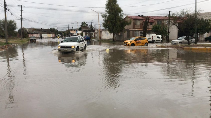 Lluvias dejan inundaciones en varios puntos de Torreón