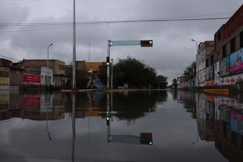 Lluvias dejan inundaciones en varios puntos de Torreón