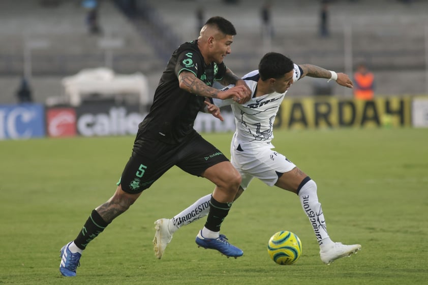 Ni con Nacho Ambriz, Santos Laguna evitan la goleada en CU