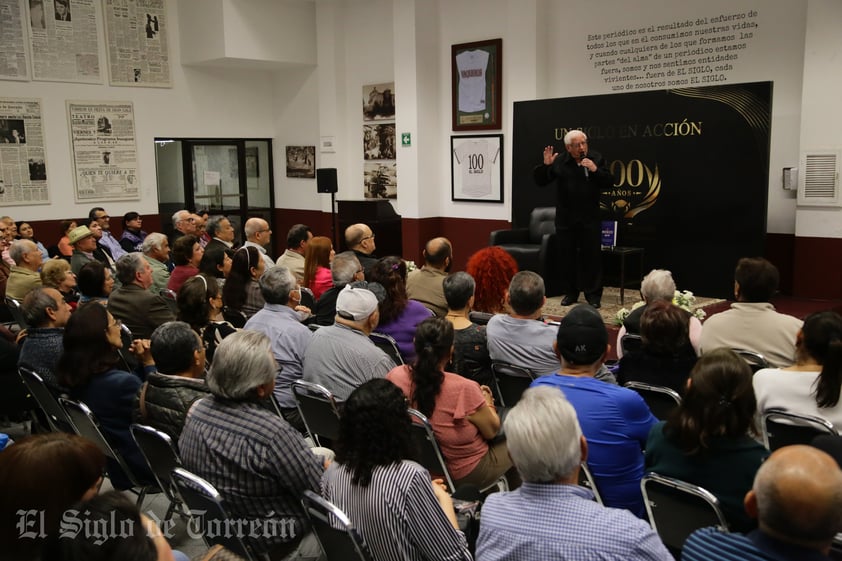 Armando Fuentes Aguirre presentó 'México en mí' en El Siglo, libro donde plasma su amor al país