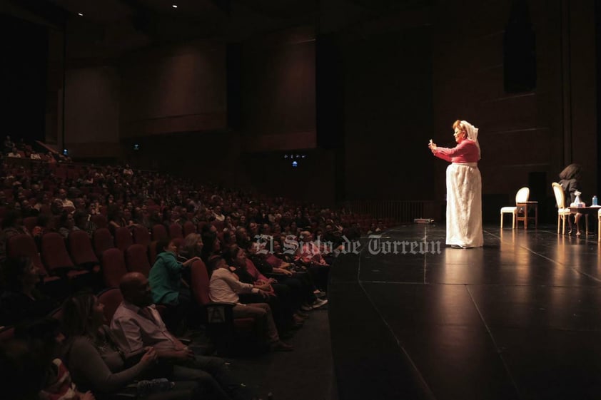 Gozan laguneros de la presentación de Sylvia Pasquel