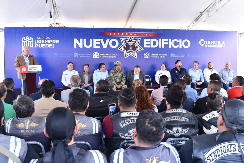 Entregan nuevo edificio de Tránsito en Torreón