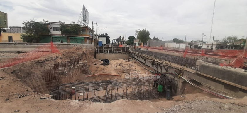 Obra del desnivel 5 de Mayo de Gómez Palacio no terminará en marzo