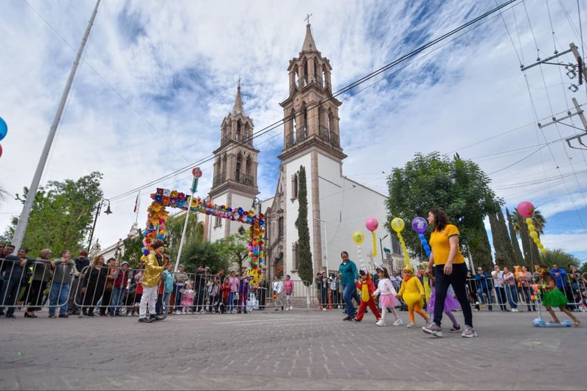 Realizan Desfile de la Primavera en Lerdo