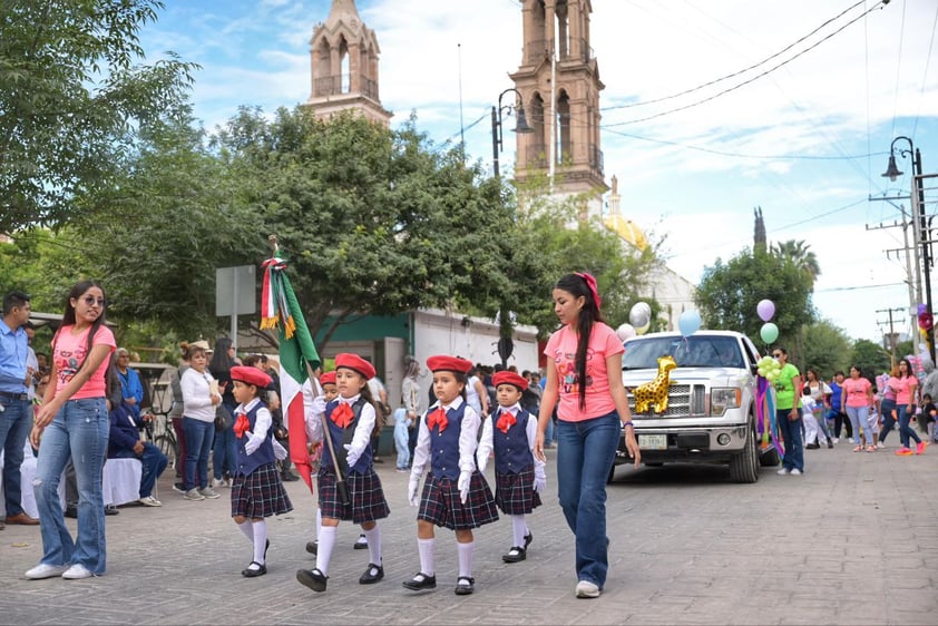 Realizan Desfile de la Primavera en Lerdo