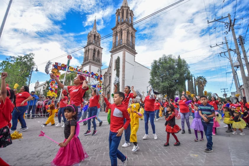 Realizan Desfile de la Primavera en Lerdo